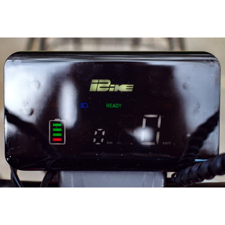 Электроскутер AVM DELTA PRO (Li-ion АКБ, Быстросъем) Электроскутер AVM DELTA PRO (Li-ion АКБ, Быстросъем)